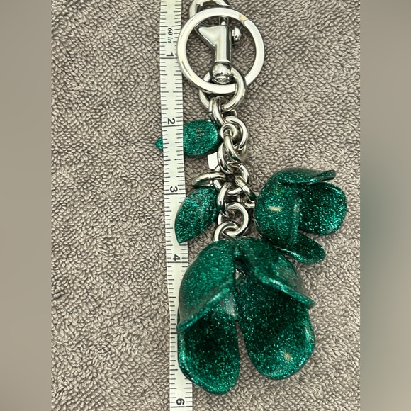 COACH TeaRose Key Ring/Bag Charm - Picture 5 of 5